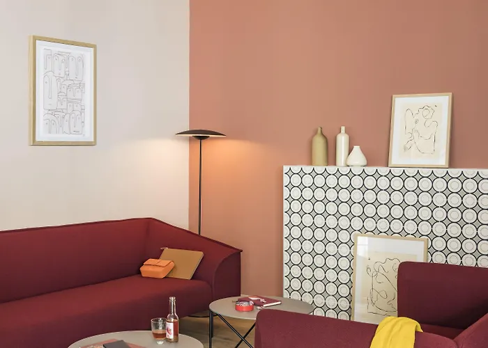 Okko Centre מלון